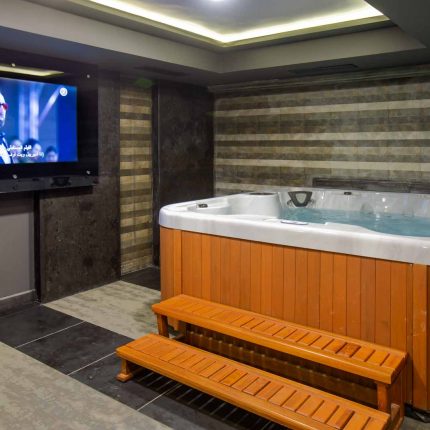 JACUZZI