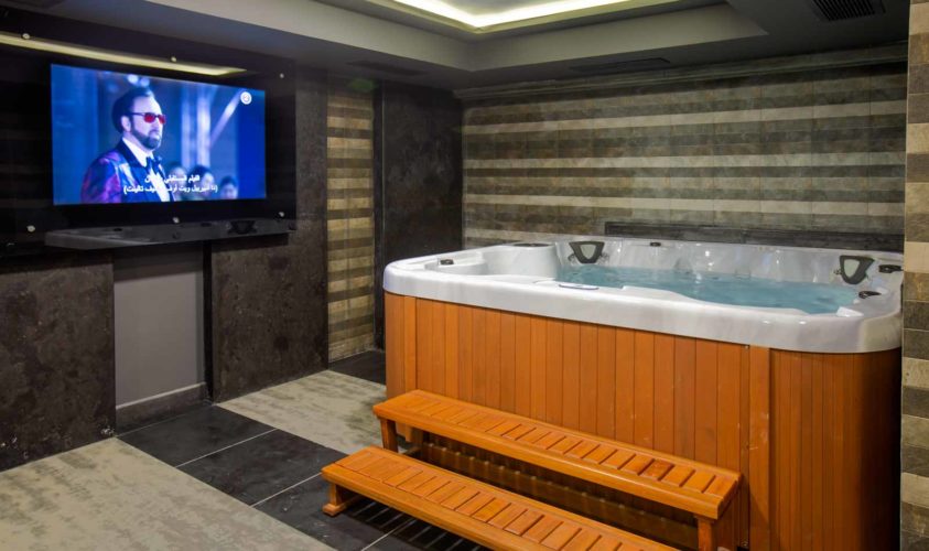 JACUZZI